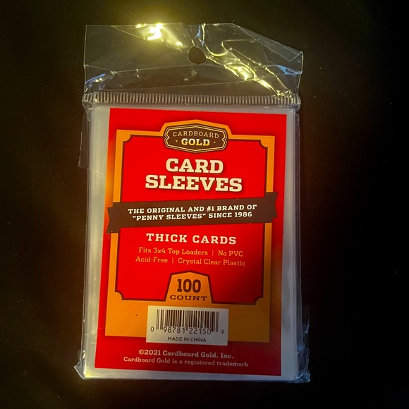 Cardboard Gold Card Sleeves 100 Count 
Penny Sleeves - Picture 1 of 3